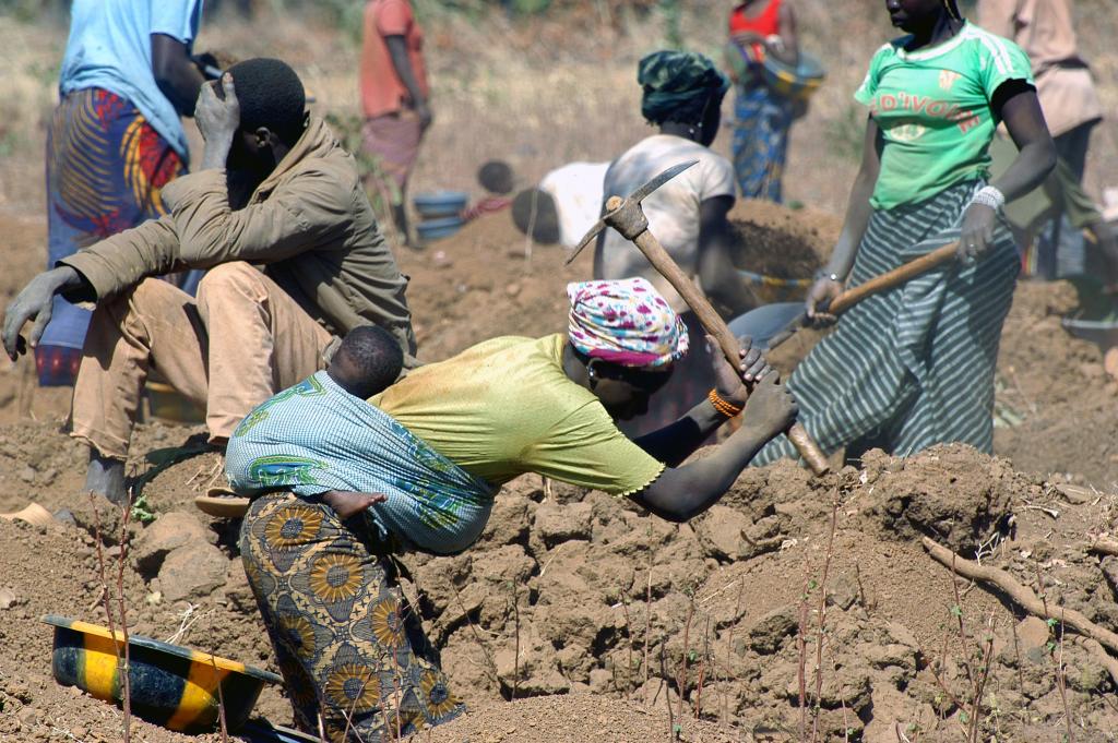 Gold mining in Burkina Faso