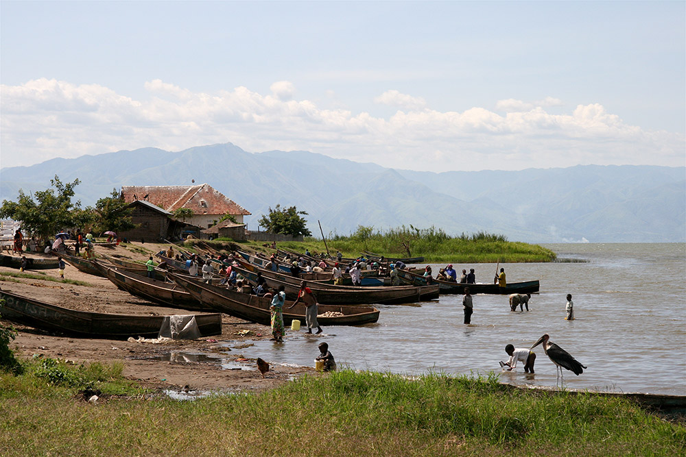 Lake-Albert-fishing-boats